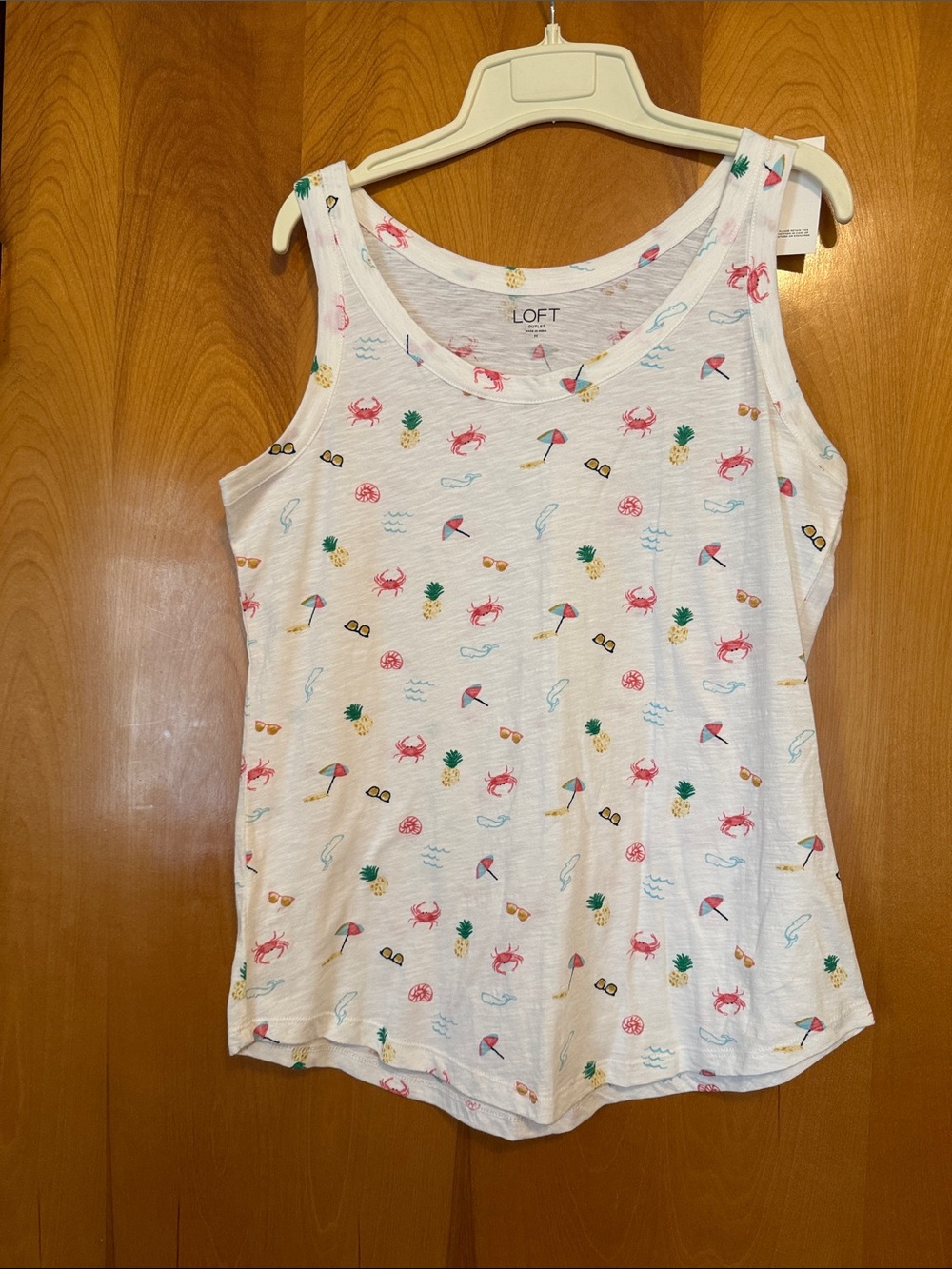 Loft beach themed tank top